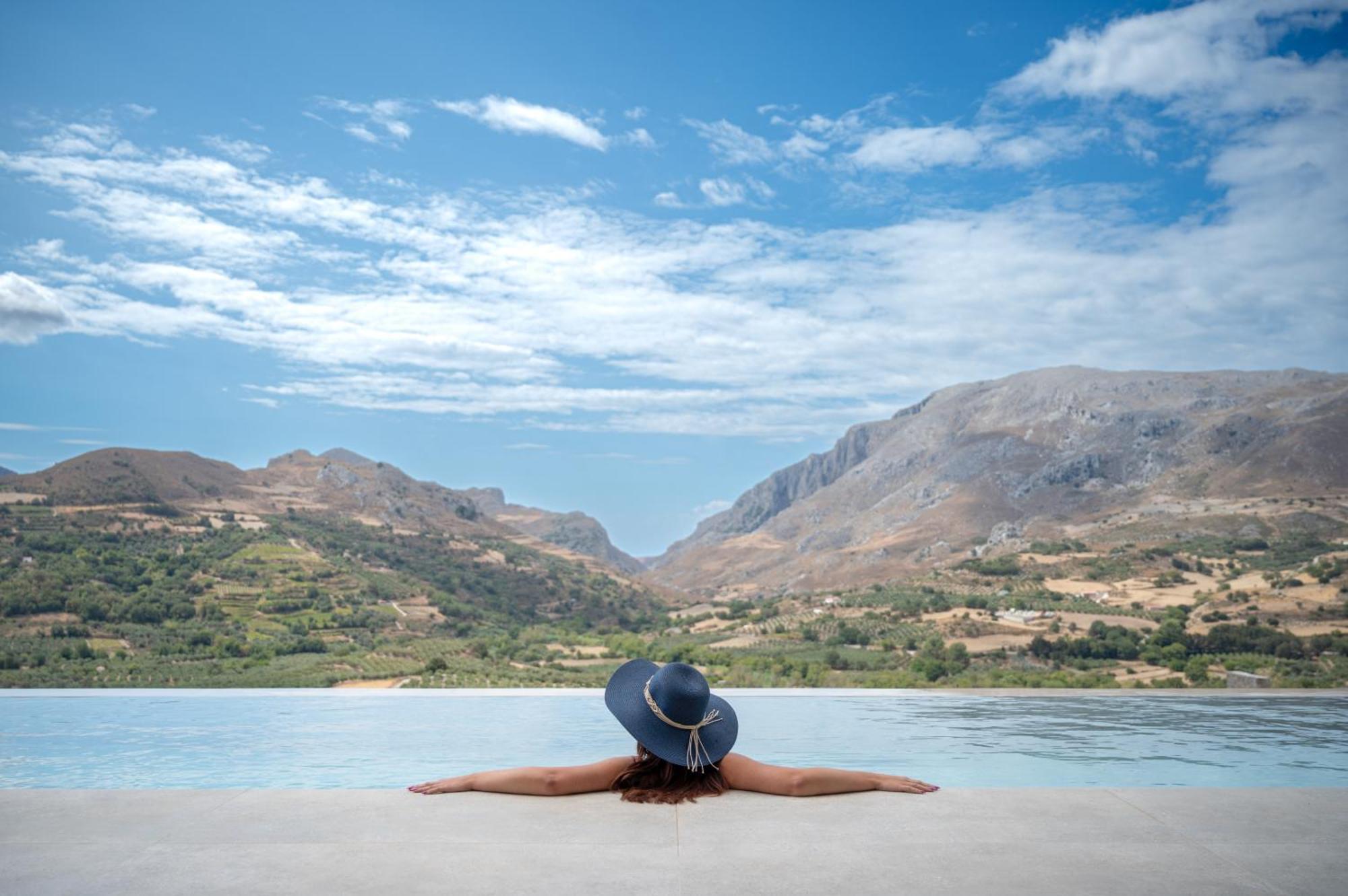 Neromai Cave Luxury Villas Koxare Bagian luar foto